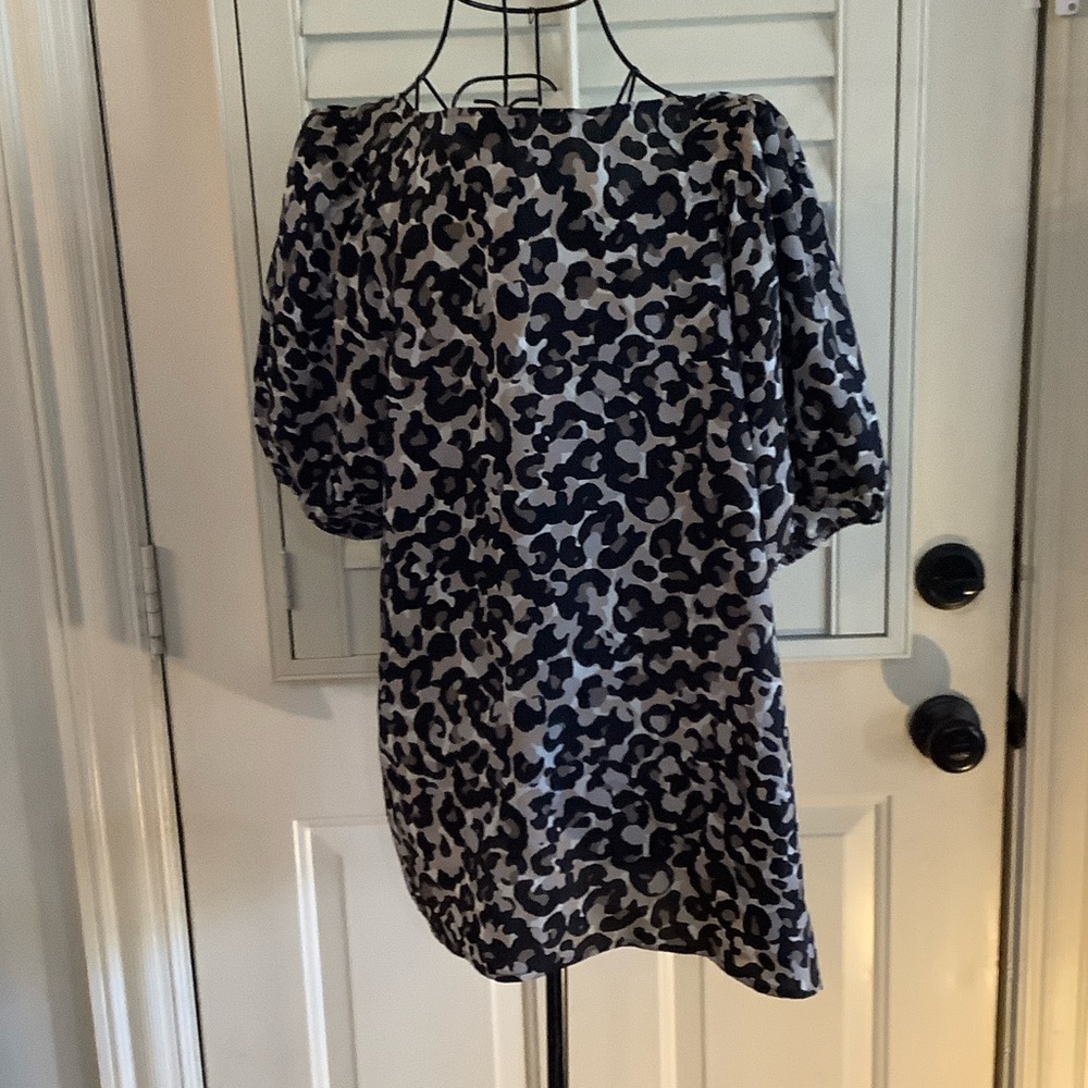 LOFT Monochrome Patterned Blouse - image 3